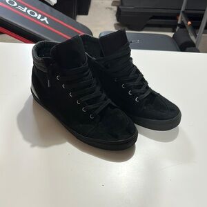 listing-status-banner